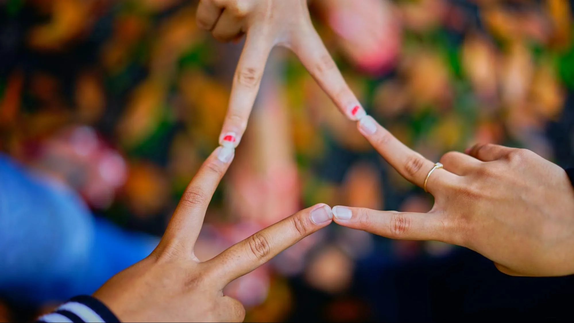 10 Ways to Foster a Sense of Community and Social Connection Through Benefits