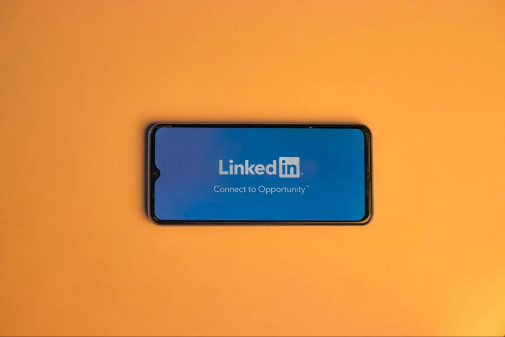 12 Tips to Improve Your LinkedIn Networking Skills