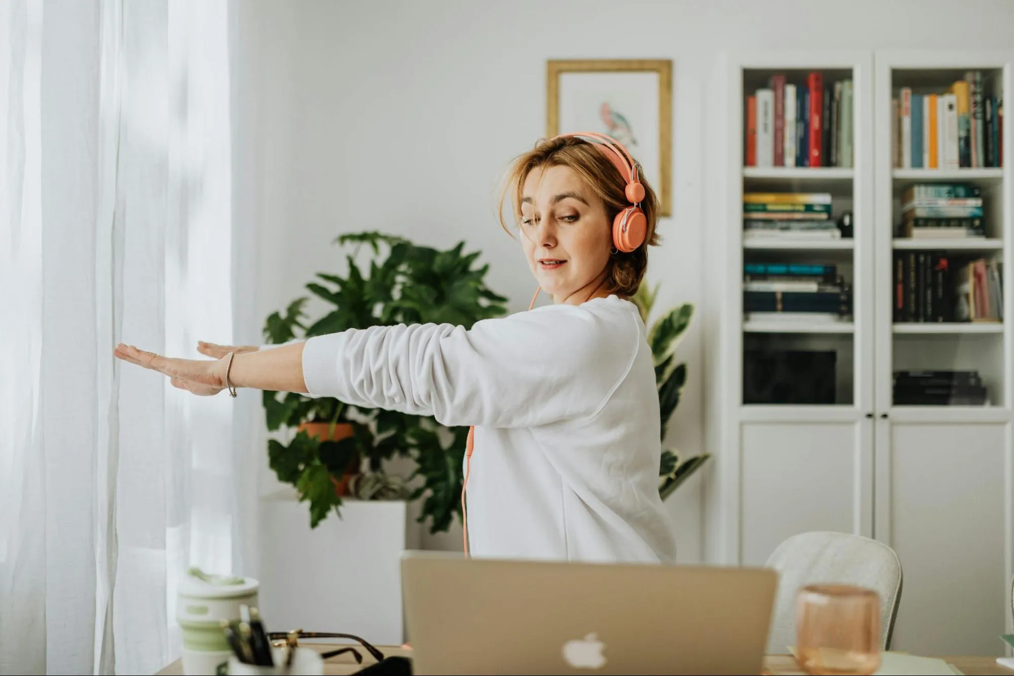 Staying Active at Work: 6 Practical Tips from Professionals